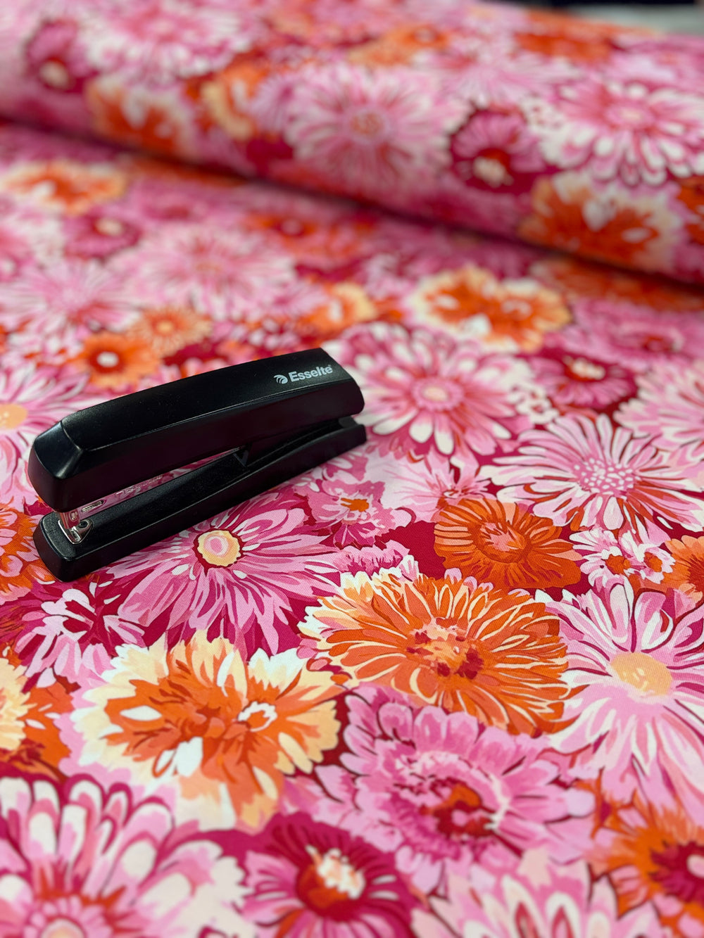 Violet Flowers V1 Jersey - Per 50cm